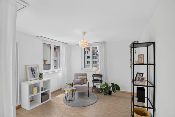 EXKLUSIVE 4.5-ZIMMER-WOHNUNG MIT GROSSZÜGIGEM RAUMGEFÜHL 2