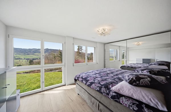 MODERNE GARTENWOHNUNG MIT TRAUMHAFTER AUSSICHT AUF DIE BERNER ALPEN 4