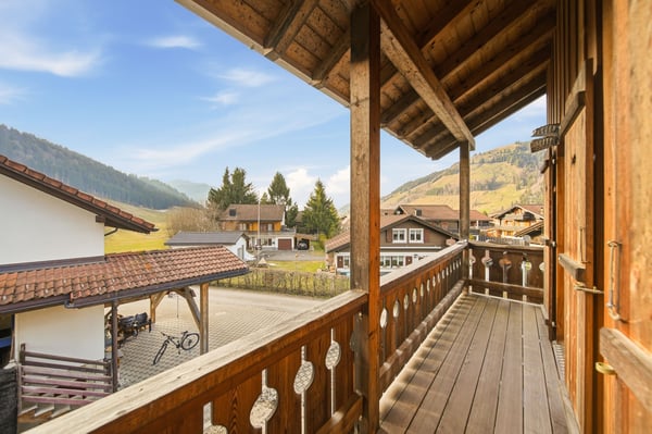 EIN HAUCH SKANDINAVIEN IM KANTON SCHWYZ - 8.5 ZIMMERHAUS 7