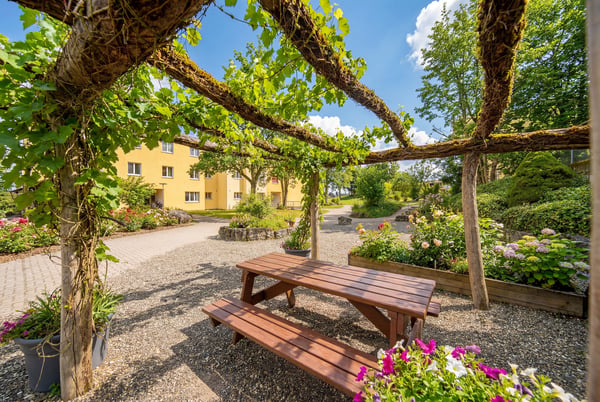 CHARMANTE 2.5-ZIMMER-WOHNUNG MIT WINTERGARTEN 7