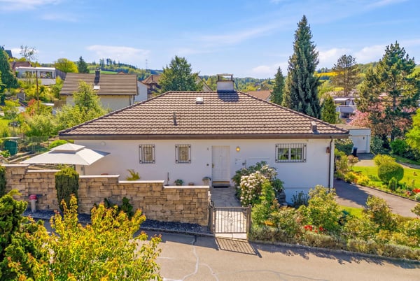 FREISTEHENDES EINFAMILIENHAUS MIT GARTENOASE 1