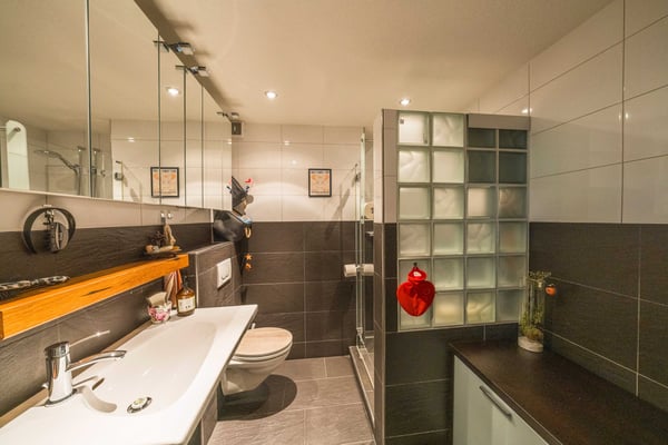 GEMÜTLICHE 3.5 ZIMMER GARTENWOHNUNG IM ZENTRUM 6