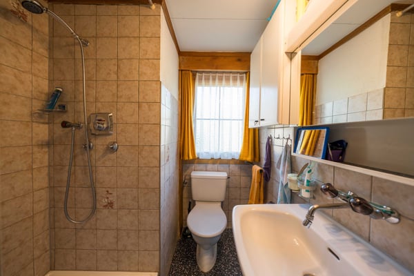 SCHMUCKES CHALET MIT ZWEI WOHNUNGEN 6