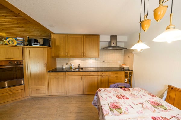 SCHMUCKES CHALET MIT ZWEI WOHNUNGEN 3