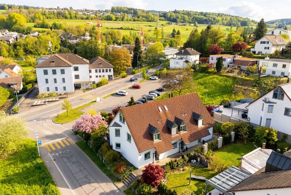 GEDIEGENES DOMIZIL MIT SCHÖNEM GARTEN 7