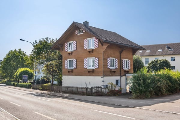 RUSTIKALES EINFAMILIENHAUS ODER GROSSES POTENTIAL ALS BAULAND 6