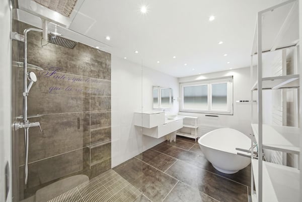 ZWEIFAMILIENHAUS ZWISCHEN ZÜRICH UND BADEN 6