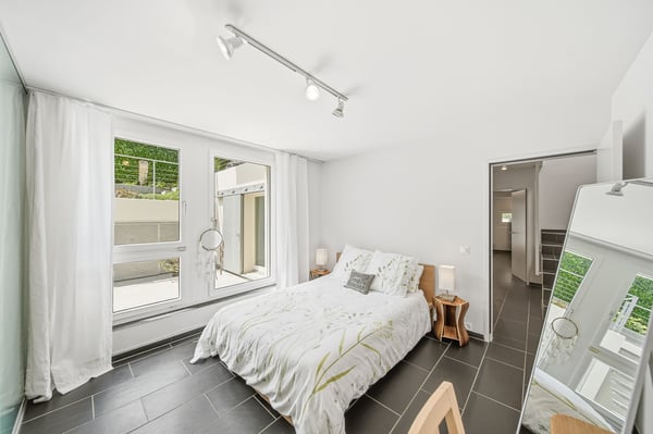 ERHOBEN MIT BLICK INS GRÜNE - GEDIEGENES 6.5 ZIMMER EINFAMILIENHAUS 5