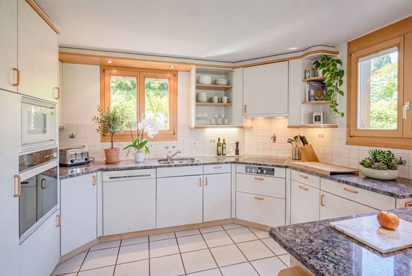 PRÄCHTIGE AUSSICHTEN IN ISELTWALD - SCHMUCKES CHALET OBERHALB VOM BRIENZERSEE 4