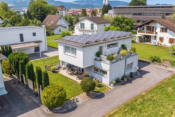 ATTRAKTIVES, FREISTEHENDES 5.5 ZIMMER EINFAMILIENHAUS IM HERZEN VON DIEPOLDSAU 1