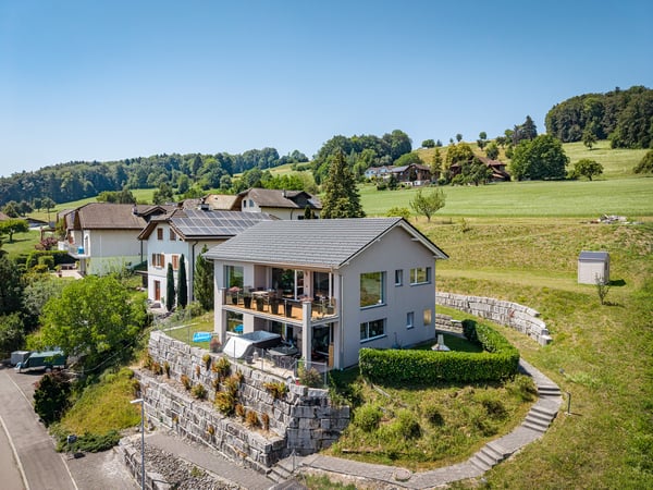 HALLWILERSEE IM BLICK – EXKLUSIVES EINFAMILIENHAUS MIT WEITSICHT 1