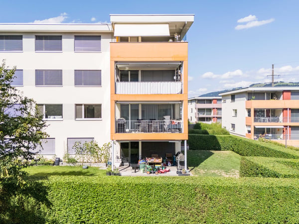 STILVOLL, HELL, ZENTRUMSNAH - 4.5 ZIMMER WOHNUNG IN EBIKON 7