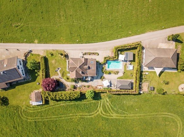 FÜRSTLICH WOHNEN AUF DEM LANDE - 9.5 ZIMMERHAUS MIT WELLNESS OASE 8