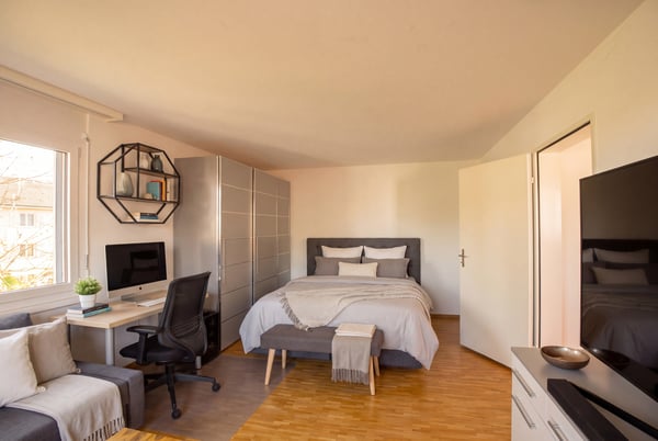 KOMPAKT WOHNEN IN SCHÖNER UMGEBUNG - 2.5 ZIMMER WOHNUNG IN ZWILLIKON 2