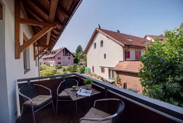 KOMPAKT WOHNEN IN SCHÖNER UMGEBUNG - 2.5 ZIMMER WOHNUNG IN ZWILLIKON 6