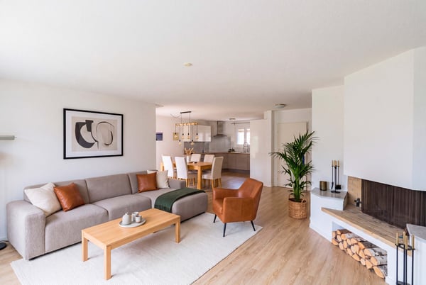 CHARMANT UND ZENTRUMSNAH -  MAISONETTEWOHNUNG MIT GARTEN