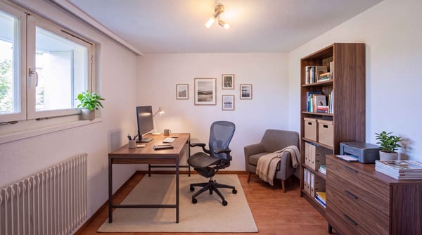 IHR ZUHAUSE ZWISCHEN SEE UND BERGEN - 4.5 ZIMMER REIHENMITTELHAUS IN SPIEZ 5