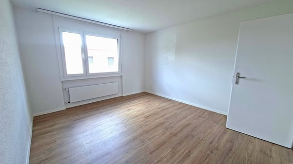 Einziehen und wohlfühlen - komplett renovierte 4.5-Zimmer-Gartenwohnung 5
