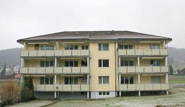 Schöne 3–Zimmer-Wohnung 2. OG 8