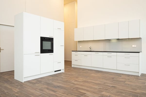 3.5 Zimmerwohnung 7. OG, modern + lichtdurchflutet im Tower 8