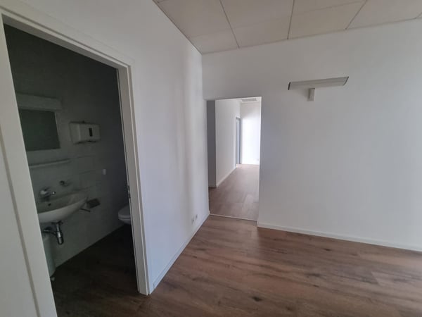 Luminoso ufficio - rif. 957 3