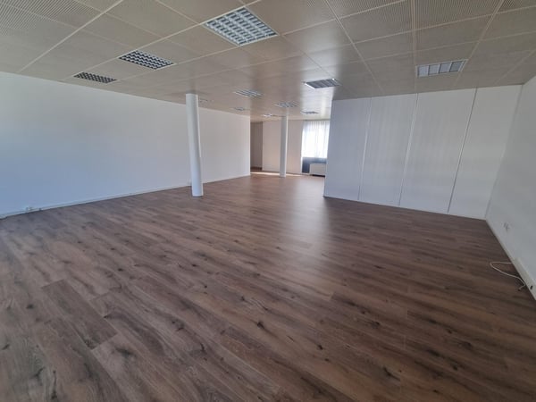 Spazioso e luminoso ufficio - rif. 958 5