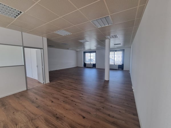 Spazioso e luminoso ufficio - rif. 958 3