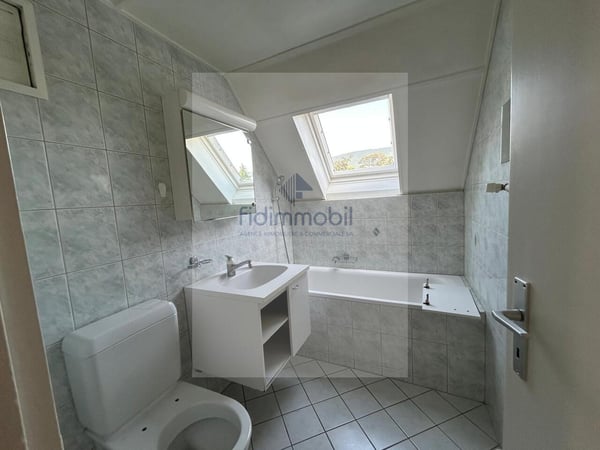 BEL APPARTEMENT DANS QUARTIER CALME PROCHE DE TOUTES LES COMMODITES 6