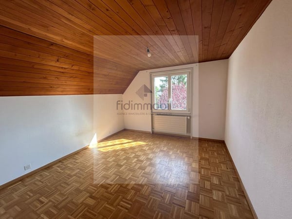 BEL APPARTEMENT DANS QUARTIER CALME PROCHE DE TOUTES LES COMMODITES 3