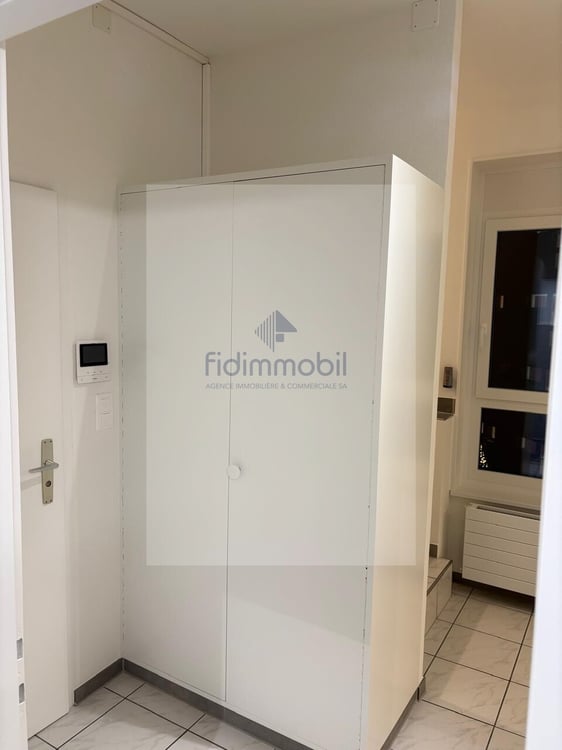 STUDIO RENOVE DANS PETIT IMMEUBLE PROCHE DE LA GARE 9