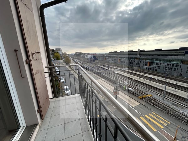 BEL APPARTEMENT PROCHE DE LA GARE ET DE TOUTES LES COMMODITES 9