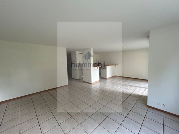 GRAND APPARTEMENT DE 2.5 PIÈCES AU REZ AVEC TERRASSE 3