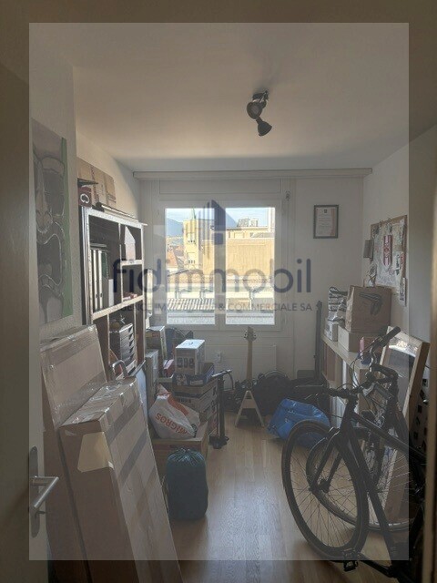 Splendide attoqie de 4.5 pièces à louer 12