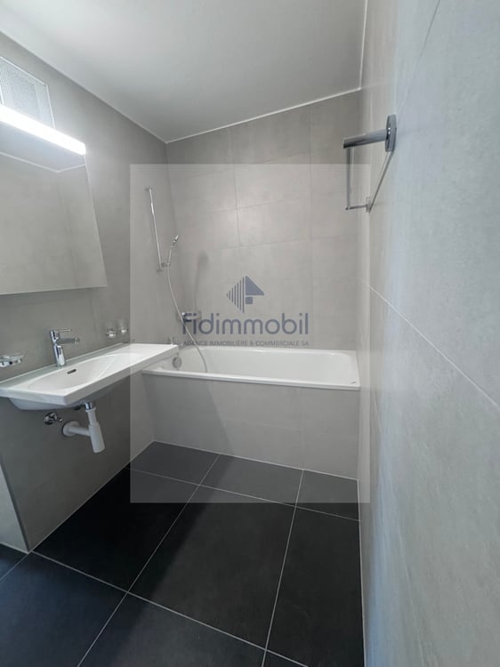 Bel appartement rénové de 4 pièces 6