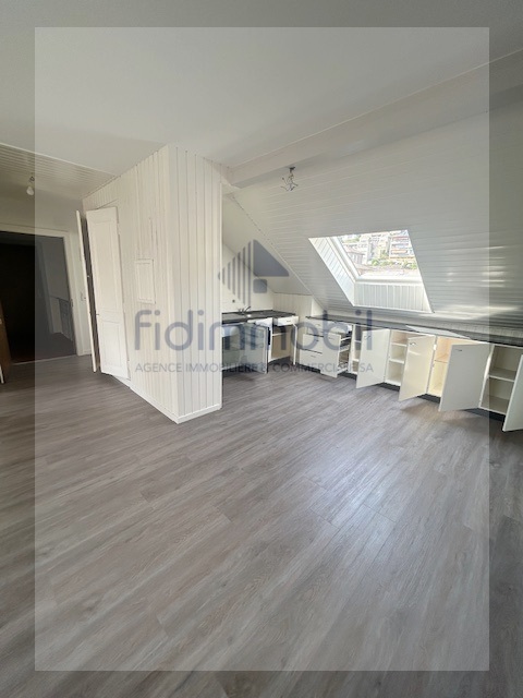 Bel appartement de 2 pièces au 3ème étage 5