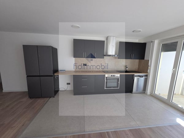 Appartement de 4 pièces entièrement rénové dans quartier calme 1
