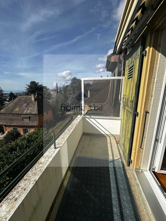 Appartement de 3 pièces avec balcon et vue sur le lac 10