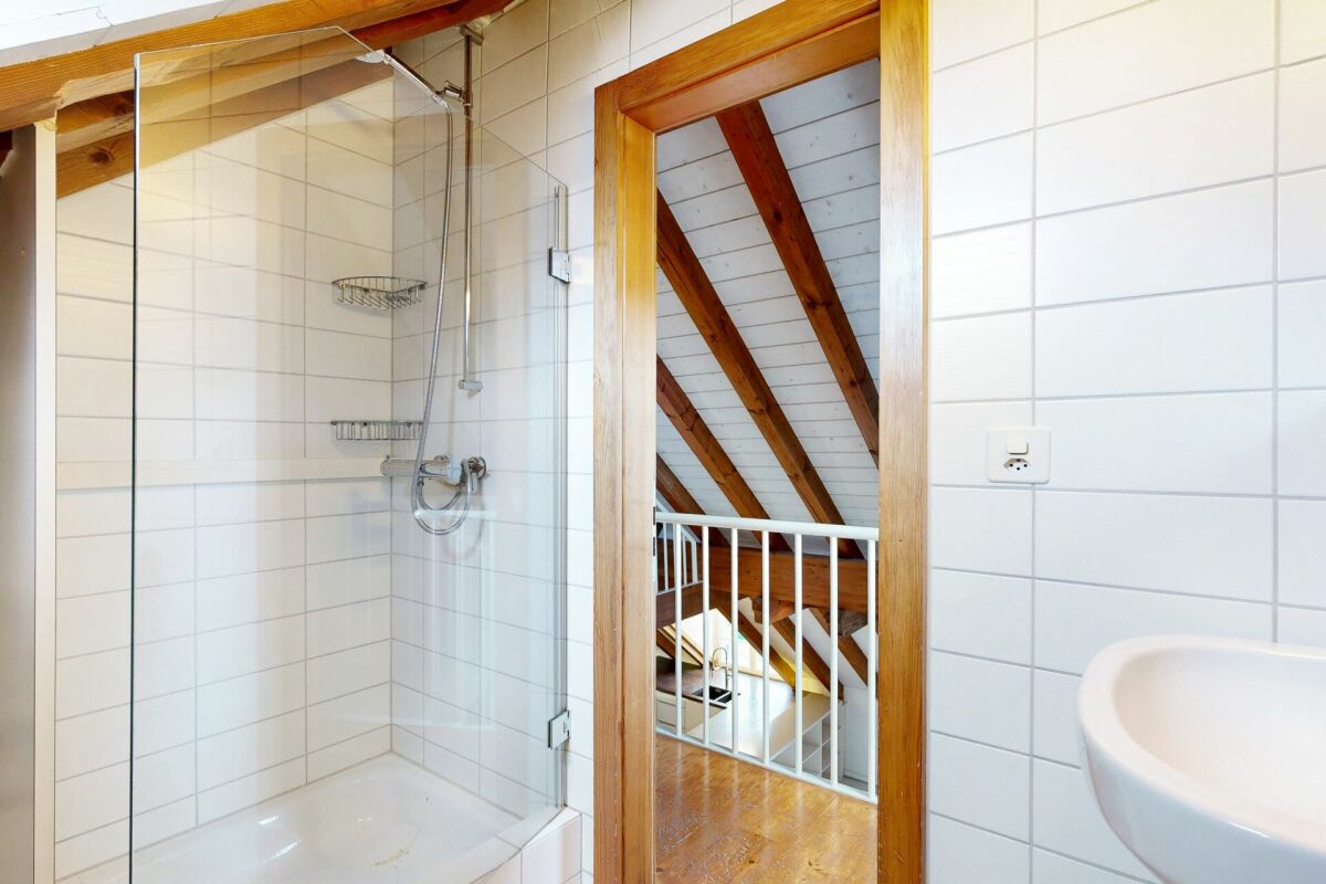 moderne 4.5-Zimmer-Maisonettewohnung mit Garten
