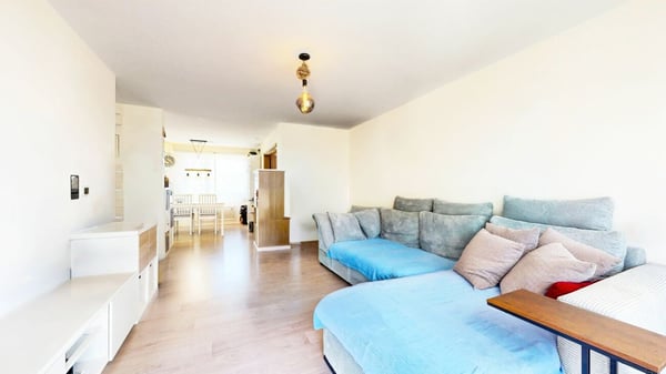 gepflegte Wohnung mit Balkon, Keller, Estrich, Waschmaschine und Parkplatz 6