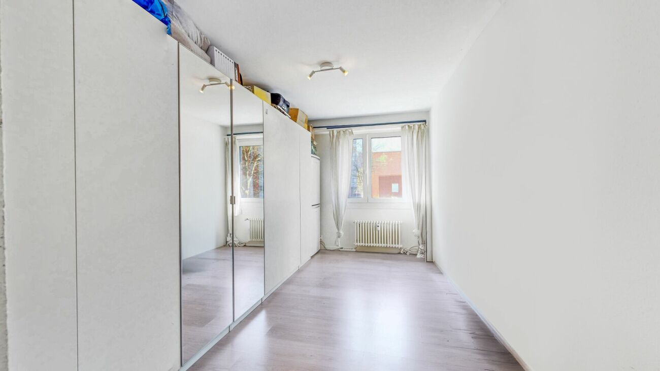 gepflegte Wohnung mit Balkon, Keller, Estrich, Waschmaschine und Parkplatz