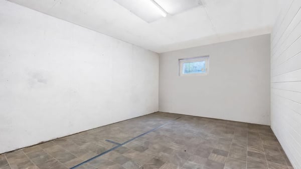 gepflegte Eigentumswohnung an wunderbarer Lage 13