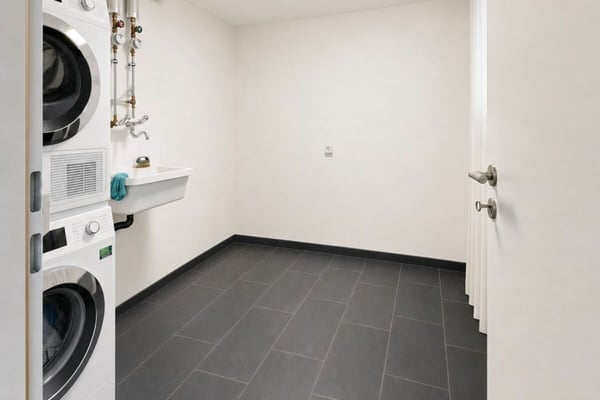 moderne Eigentumswohnung mit diversen Annehmlichkeiten 13