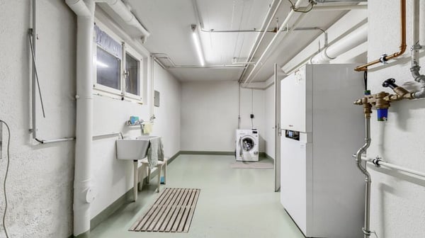 1'507 m2 Bauland an sonniger Lage mit renovationsbedürftigem Einfamilienhaus 12