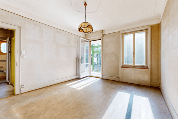Einfamilienhaus mit Charme und Baulandreserve 4