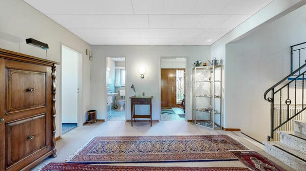 1'507 m2 Bauland an sonniger Lage mit renovationsbedürftigem Einfamilienhaus 3
