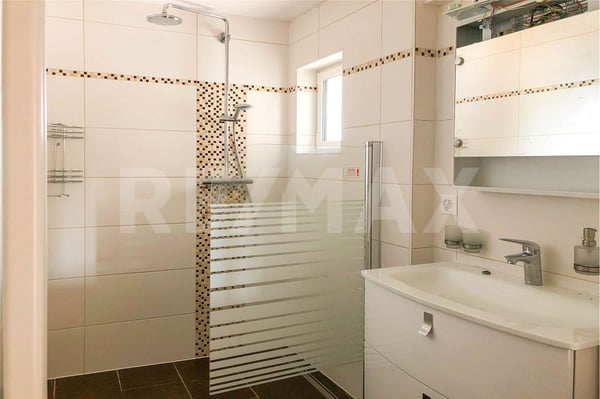 Anlageobjekt: Mehrfamilienhaus mit 6 Wohnungen 7