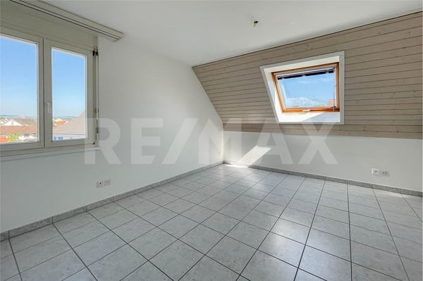 Grosszügige 1.5-Zimmer-Maisonettewohnung inkl.1 EHP an zentraler, ruhiger Lage 9