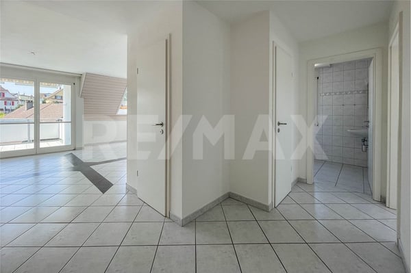 Grosszügige 1.5-Zimmer-Maisonettewohnung inkl.1 EHP an zentraler, ruhiger Lage 8