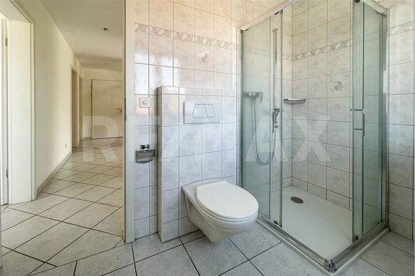 Grosszügige 1.5-Zimmer-Maisonettewohnung inkl.1 EHP an zentraler, ruhiger Lage 11