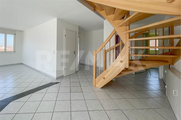 Grosszügige 1.5-Zimmer-Maisonettewohnung inkl.1 EHP an zentraler, ruhiger Lage 7